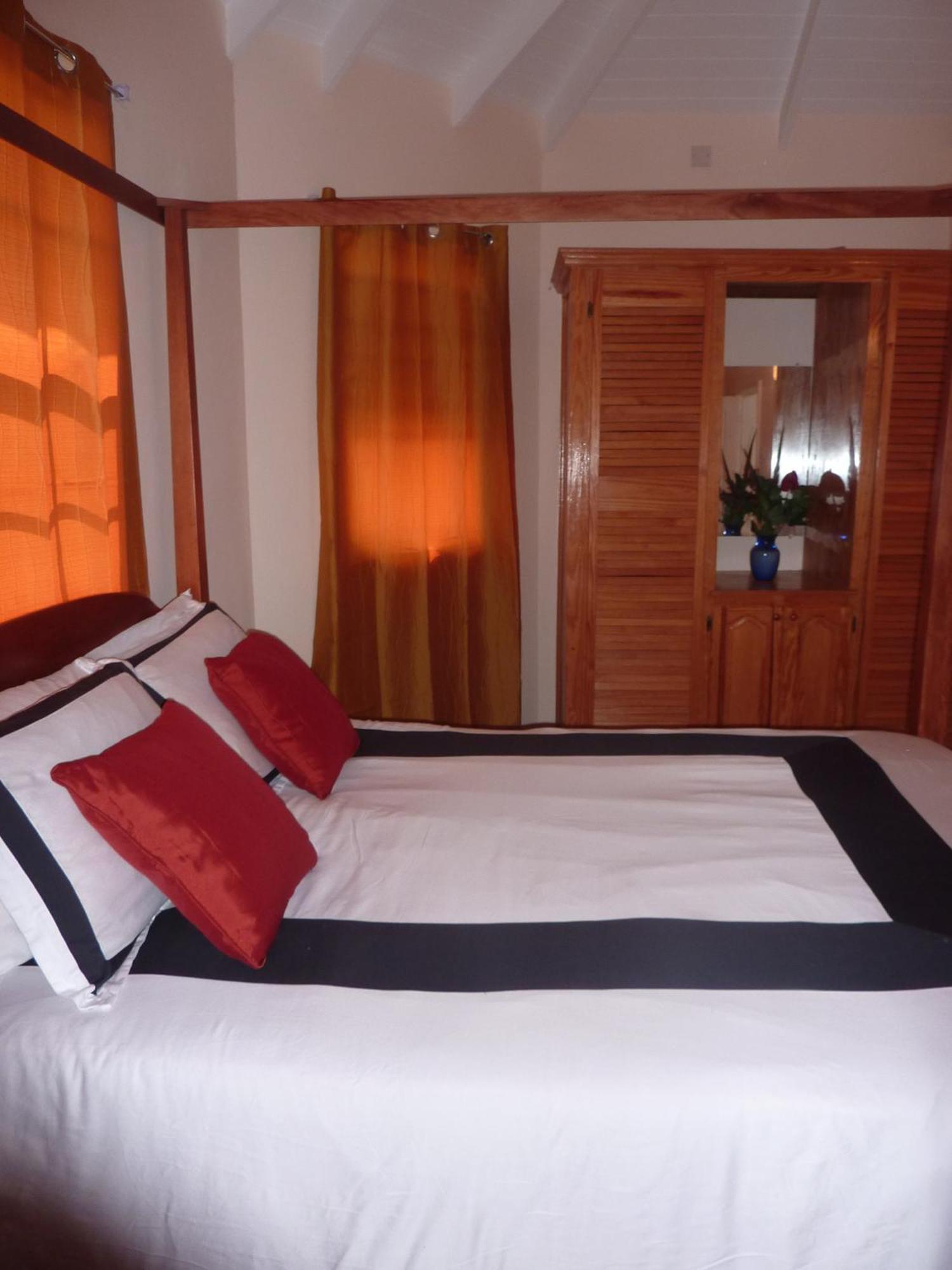La Heliconia & Day Spa St. George's Eksteriør bilde