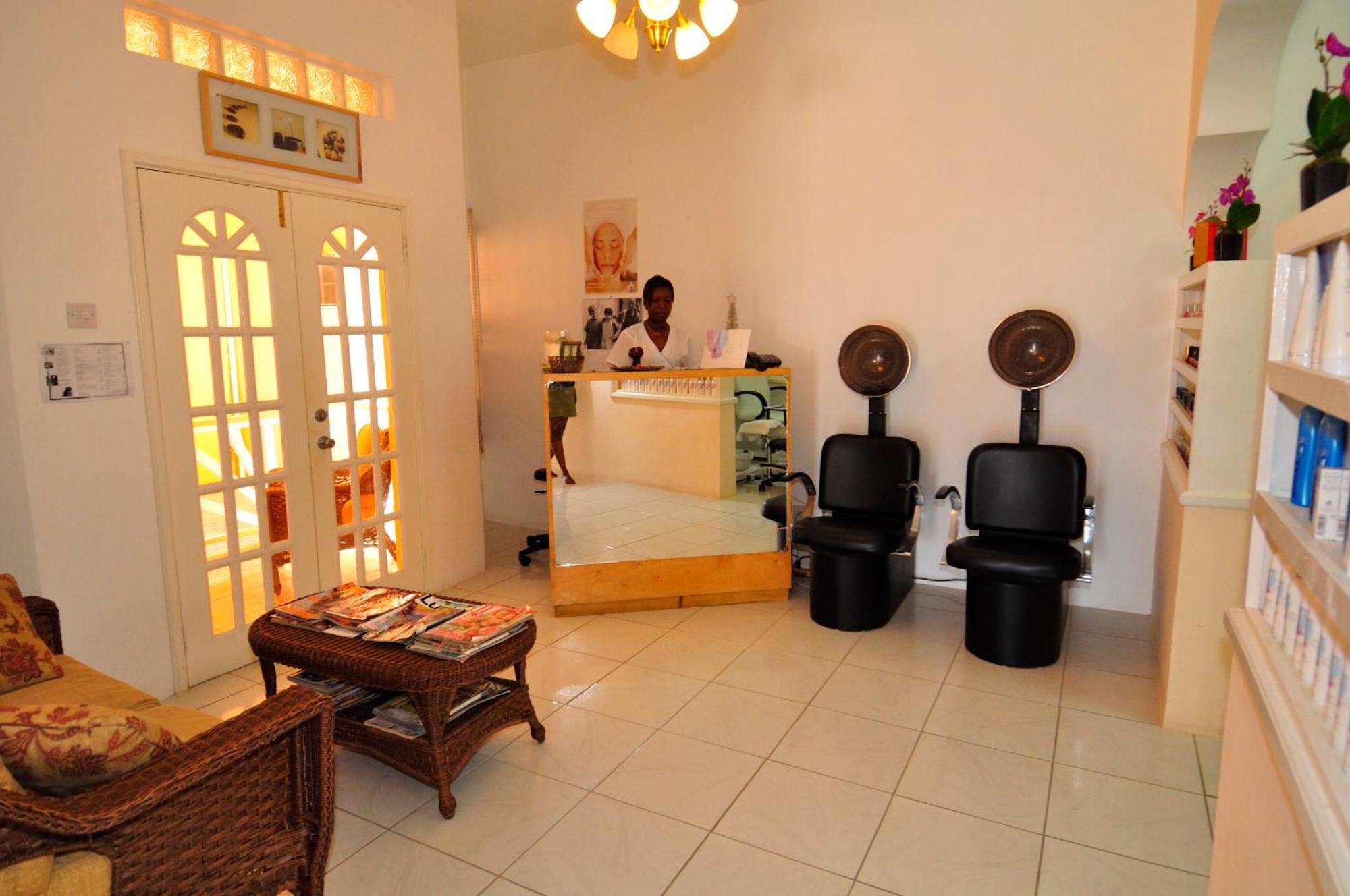 La Heliconia & Day Spa St. George's Eksteriør bilde